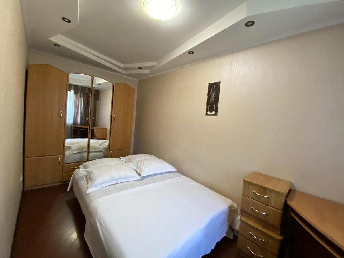 2-Bedroom Apartment Most City Center Area Dnipro Exterior foto